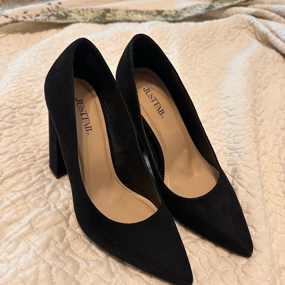 JustFab Elegant Black Heels